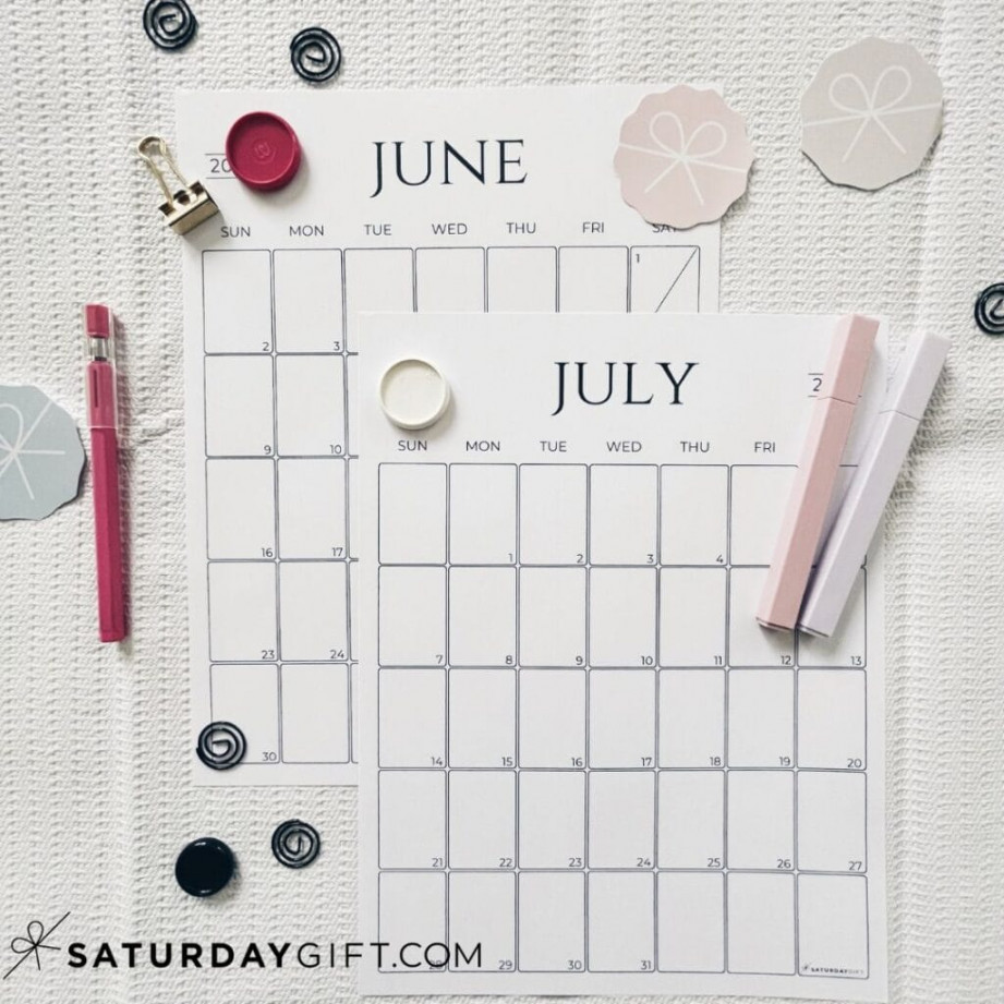 July  Calendar -  Cute & FREE Printables  SaturdayGift